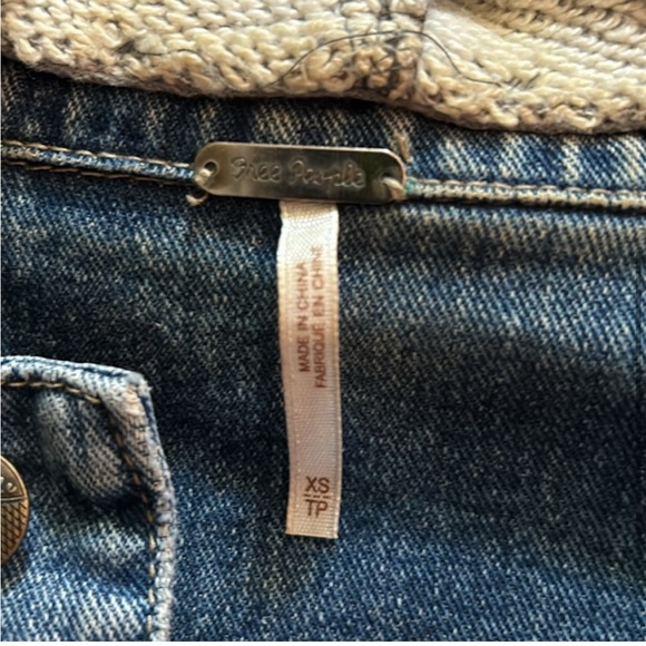 Free People denim jacket size XS - Picture 4 of 9